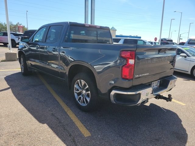 Used 2022 Chevrolet Silverado 1500 LT AWD/4WD image 7