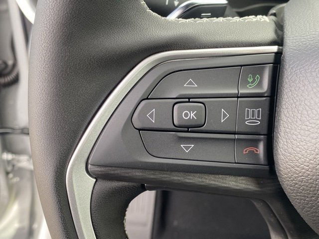 New 2025 Jeep Grand Cherokee L Altitude image 17