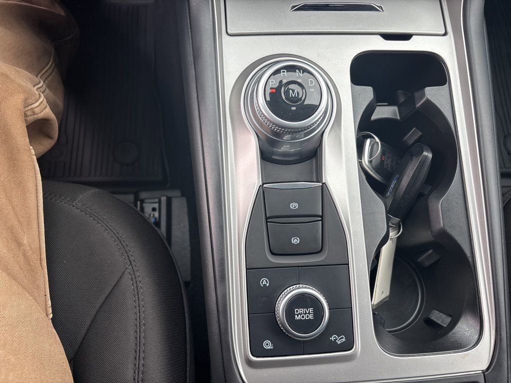 Used 2020 Ford Explorer XLT w/ Comfort Package image 12