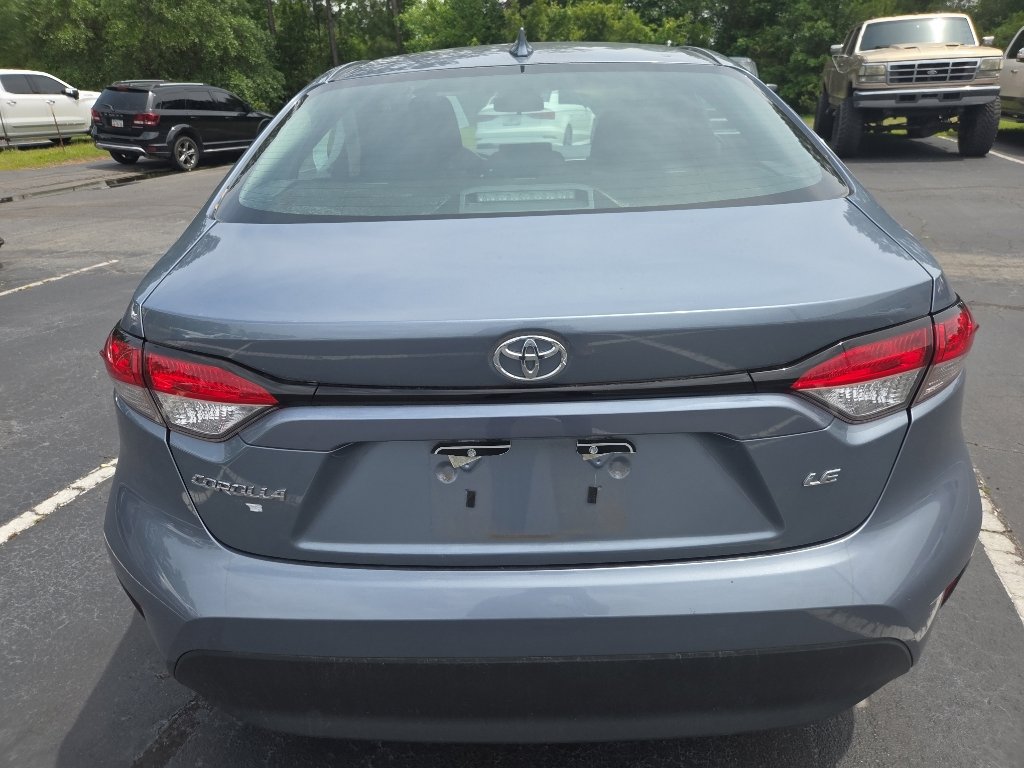 Used 2023 Toyota Corolla LE w/ LE Convenience Package FWD image 5