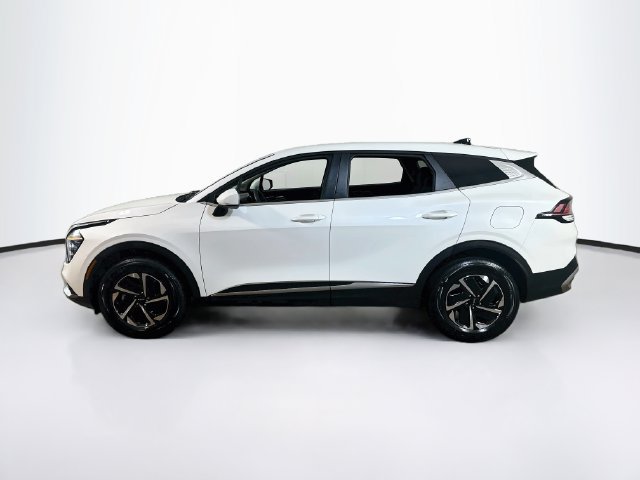 Used 2025 Kia Sportage LX AWD/4WD image 4