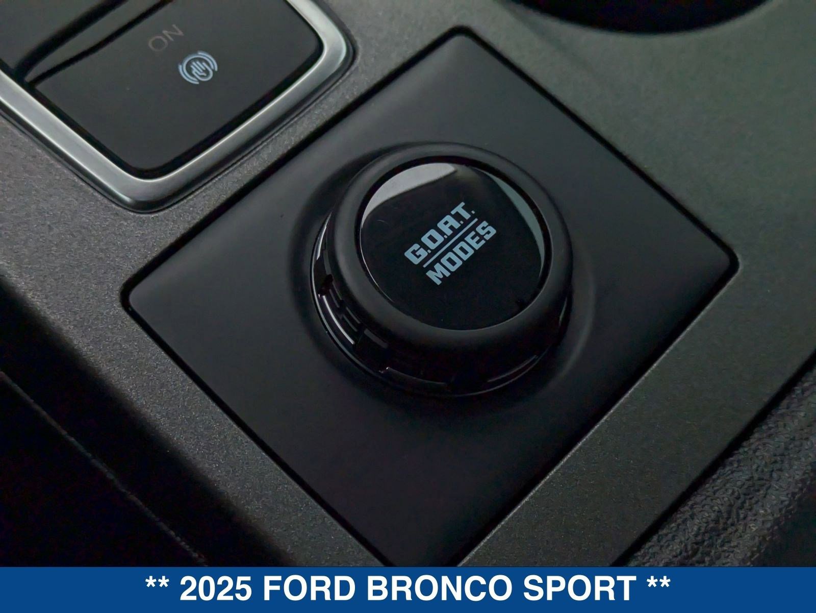New 2025 Ford Bronco Sport Heritage w/ Convenience Package image 31