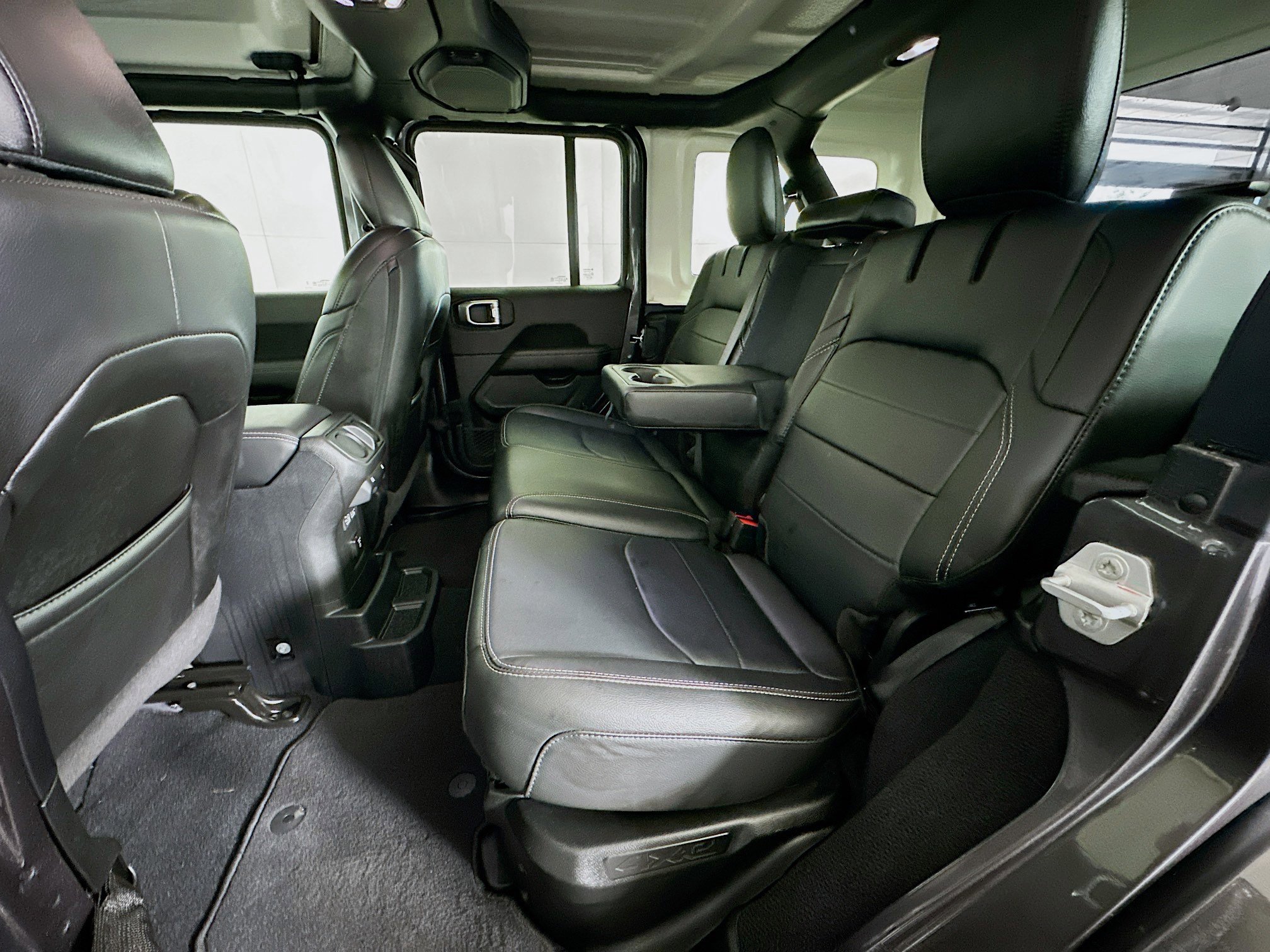 Used 2023 Jeep Wrangler Sahara w/ Cold Weather Group image 27