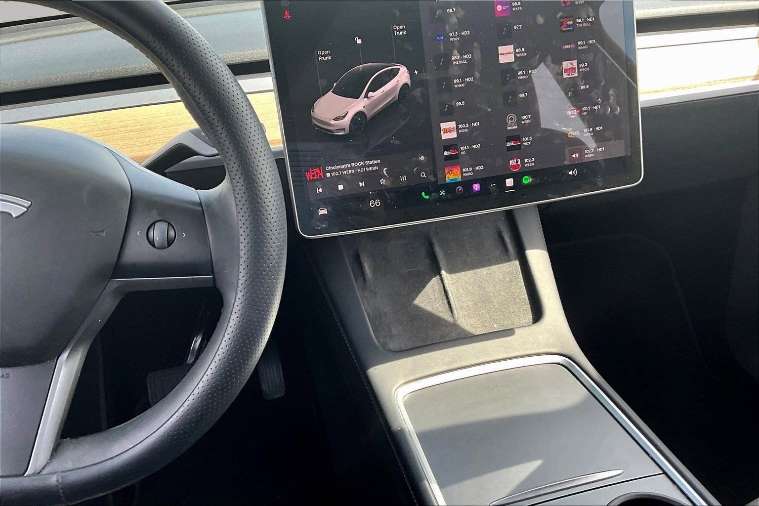 Used 2023 Tesla Model Y Long Range image 9