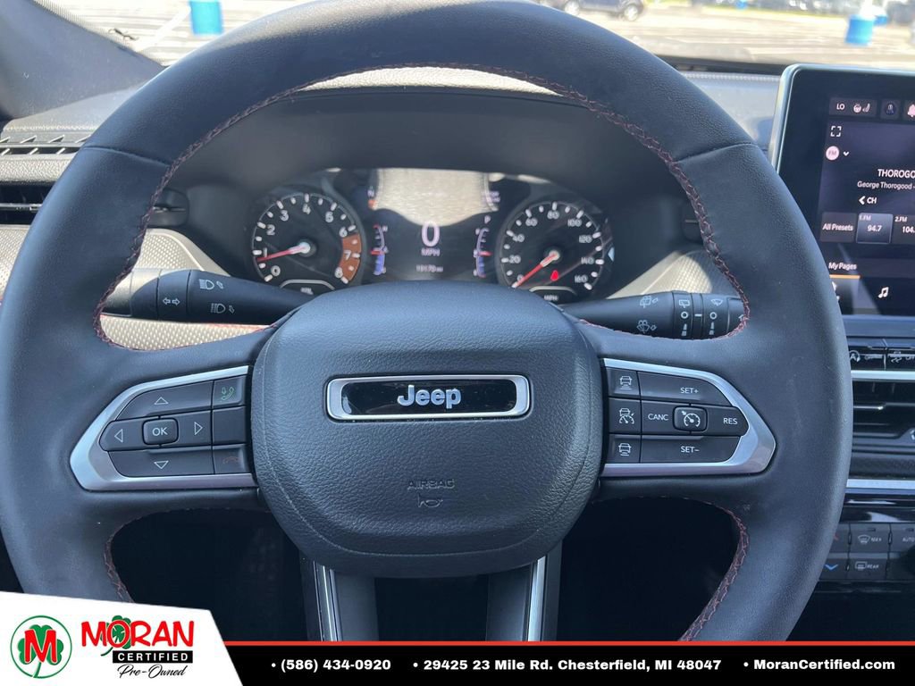 Used 2023 Jeep Compass Trailhawk w/ Trailhawk Convenience Group AWD/4WD image 17