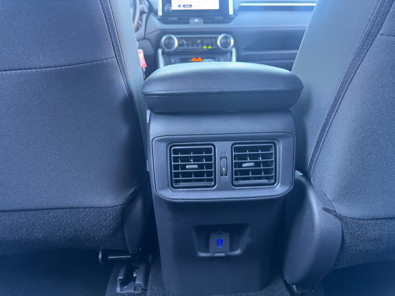 Certified 2025 Toyota RAV4 LE image 32