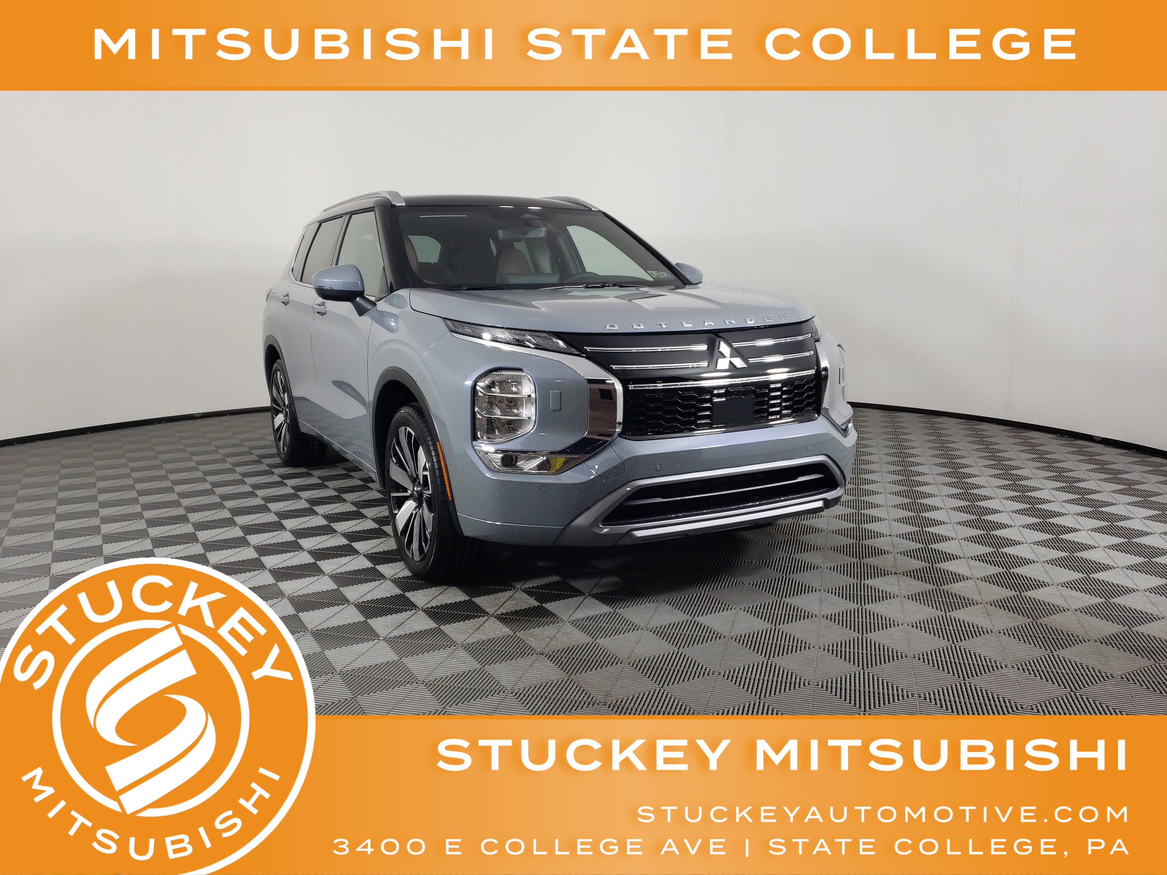 New 2025 Mitsubishi Outlander SEL image 1