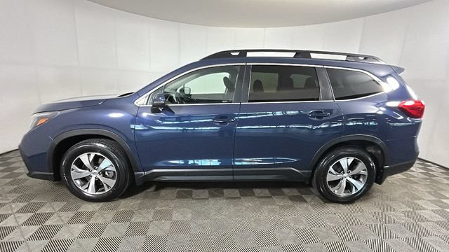 Used 2023 Subaru Ascent Premium w/ Convenience Package AWD/4WD image 6