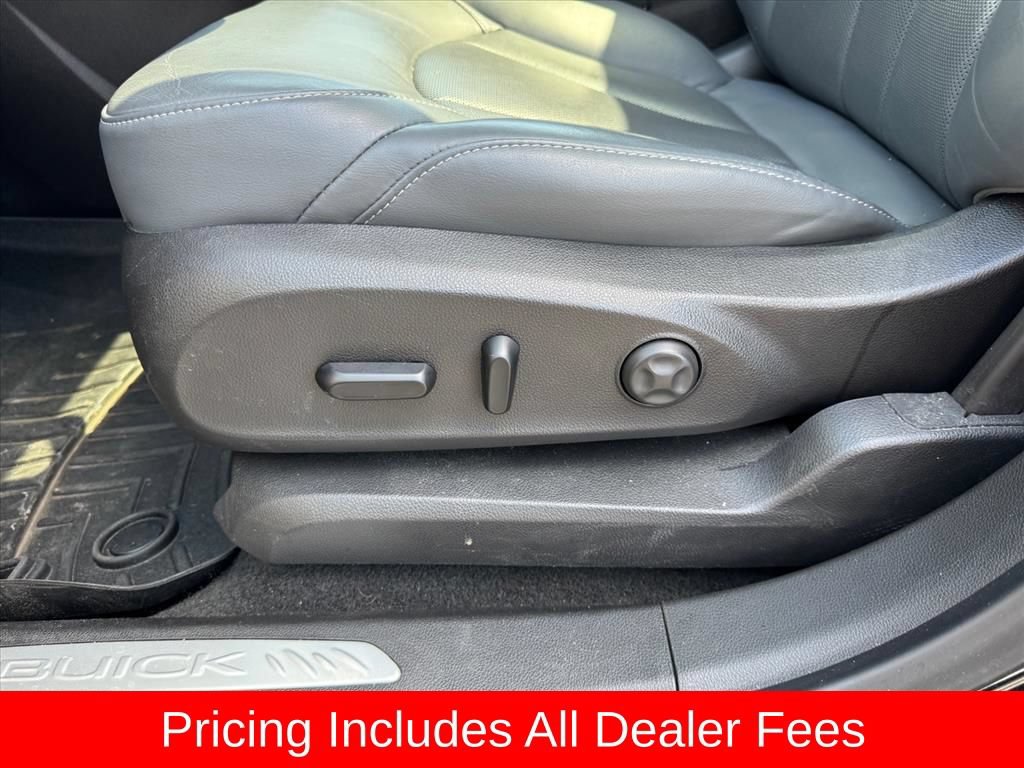 Used 2020 Buick Envision Premium AWD/4WD image 17