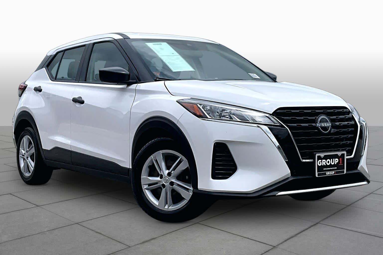 Certified 2022 Nissan Kicks S FWD image 3