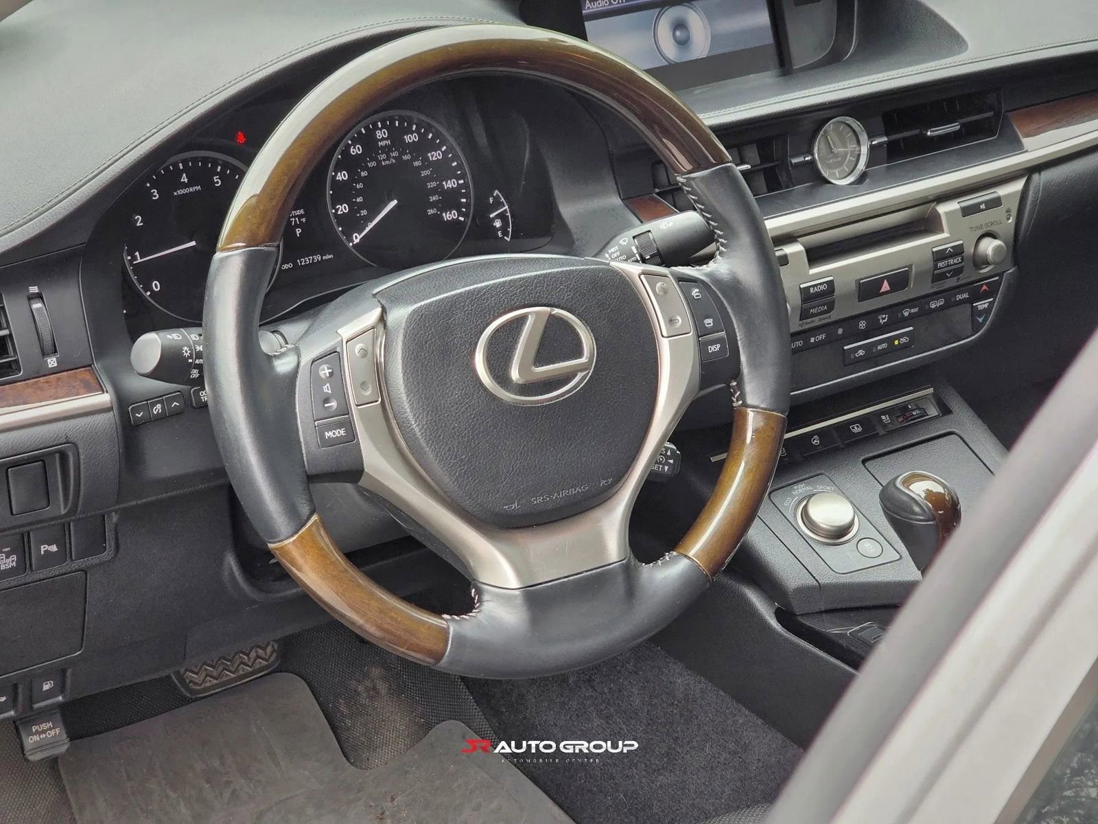 Used 2013 Lexus ES 350 w/ Luxury Pkg FWD image 10