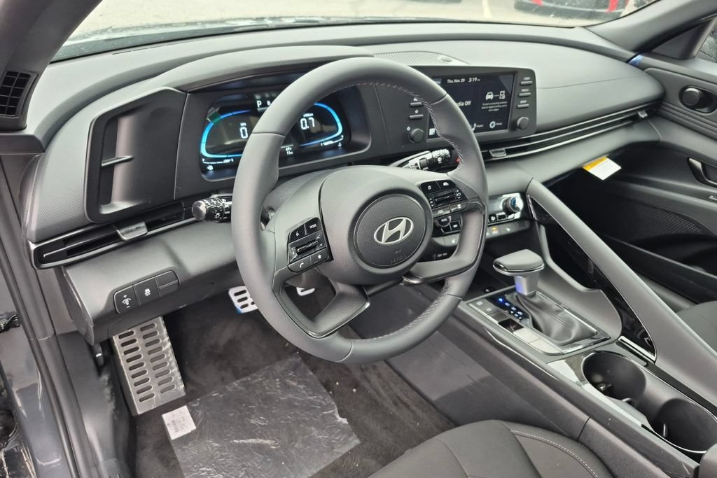 New 2026 Hyundai Elantra SEL Sport FWD image 12