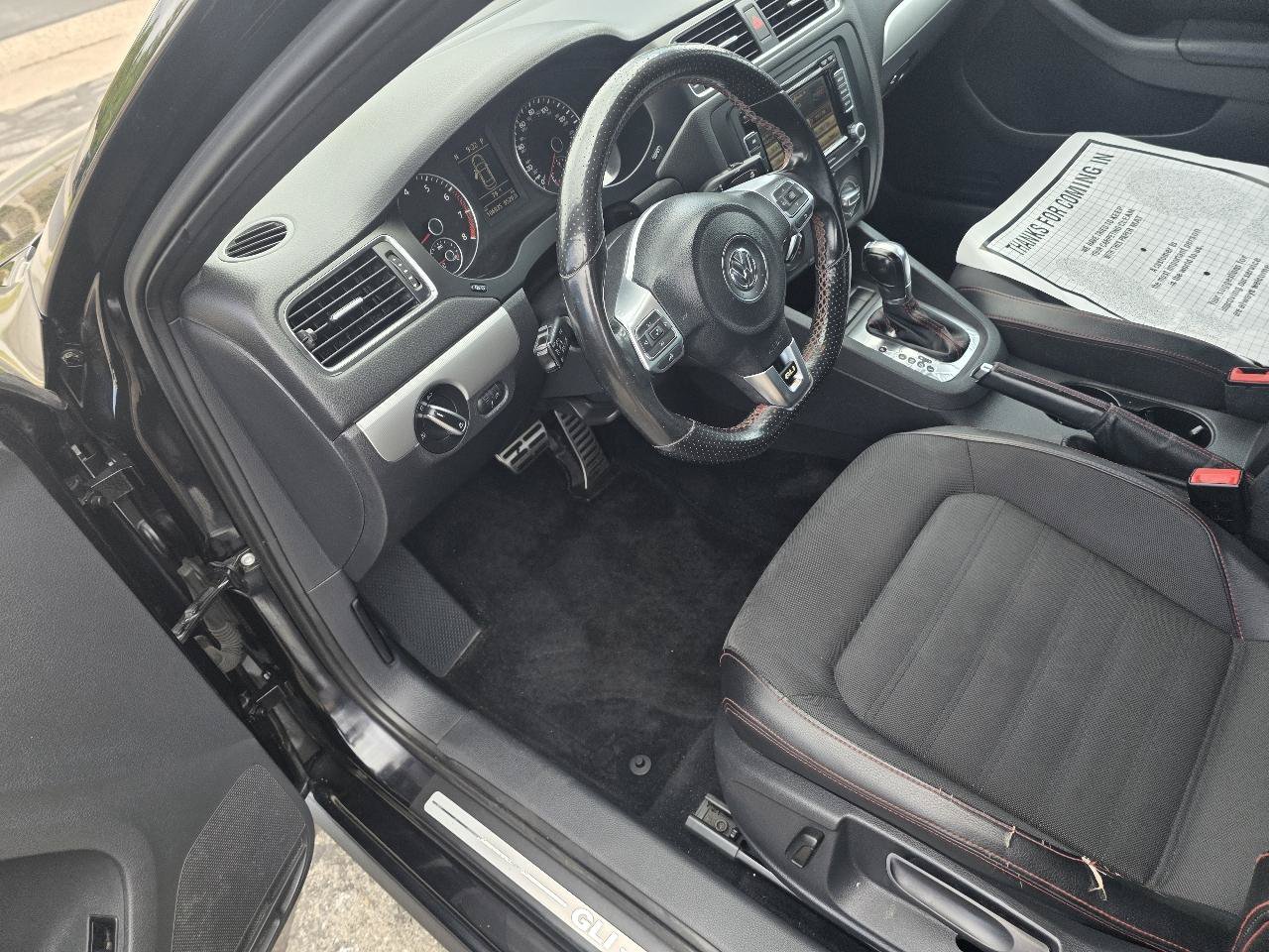 Used 2013 Volkswagen Jetta GLI FWD image 6