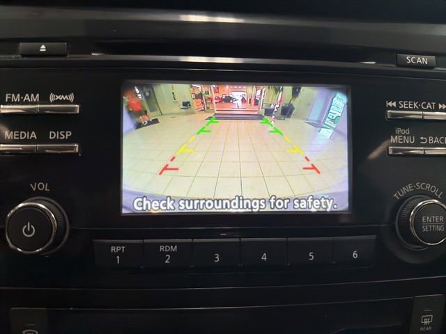 Used 2017 Nissan Rogue Sport SV w/ SV All-Weather Package AWD/4WD image 18