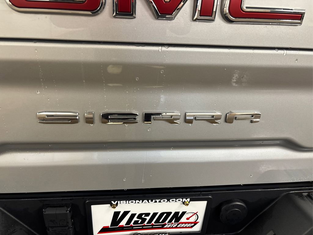 Used 2022 GMC Sierra 3500 SLT w/ SLT Preferred Package image 15