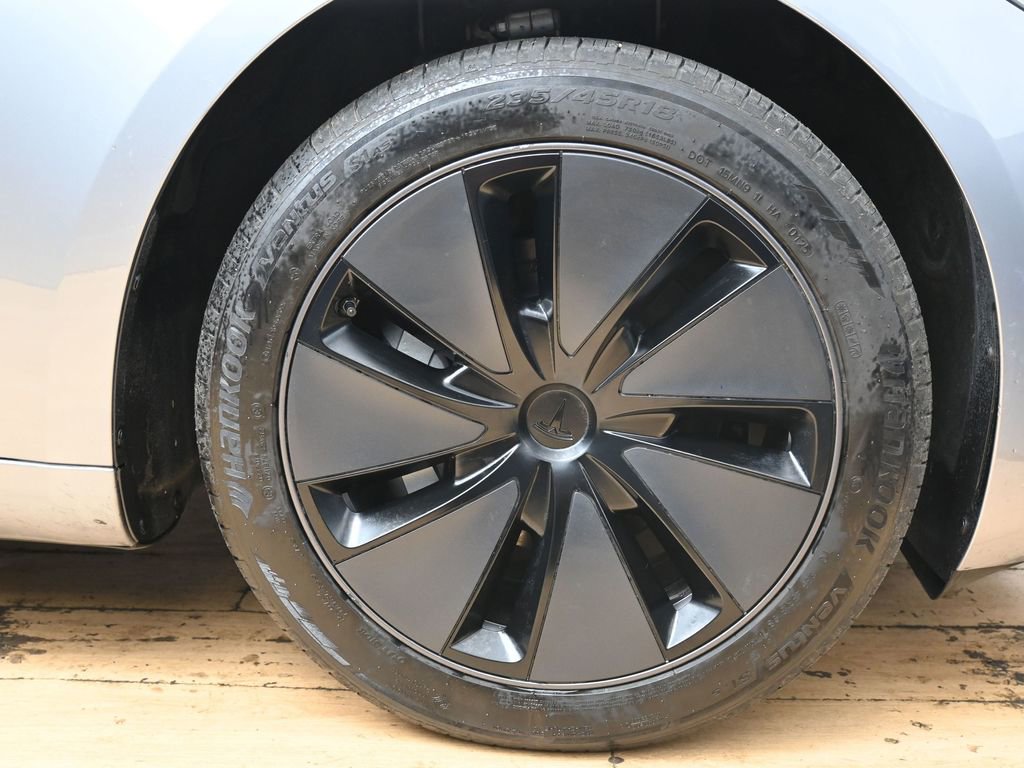 Used 2025 Tesla Model 3 Long Range image 25