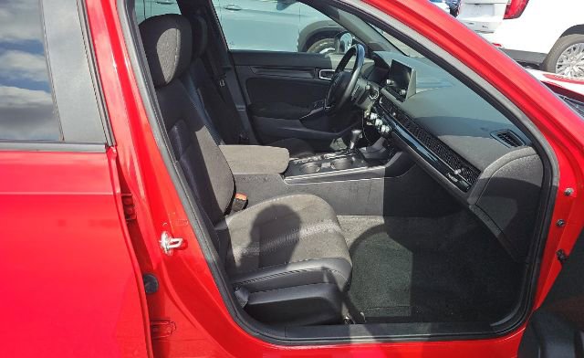 Used 2023 Honda Civic Sport image 4