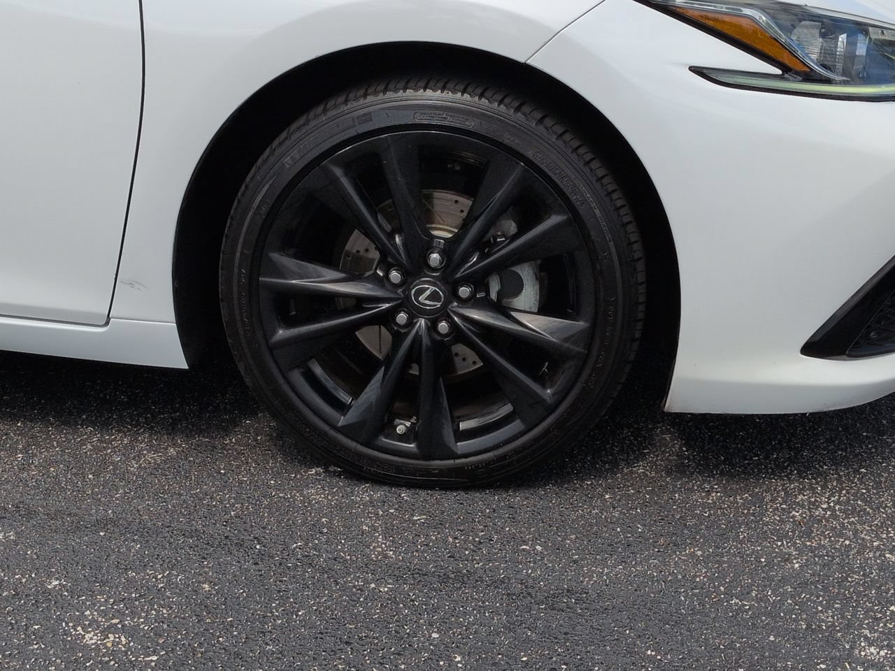 Used 2021 Lexus ES 350 F Sport w/ Accessory Package FWD image 11