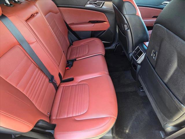 Used 2025 Kia Sportage SX image 19