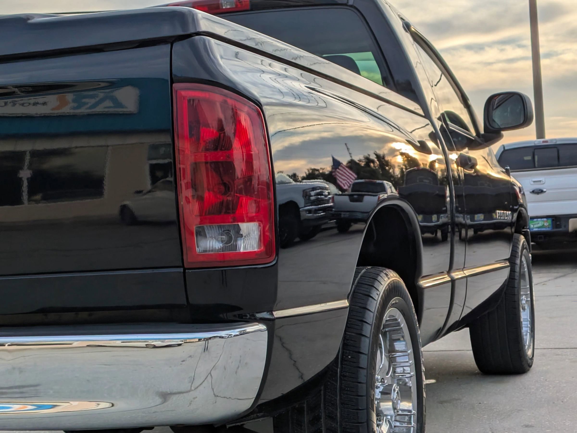 Used 2004 Dodge Ram 1500 Truck ST w/ ST Value Group image 16