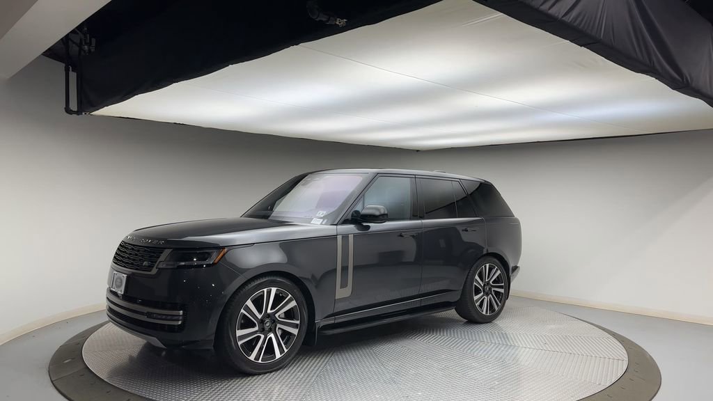 Used 2023 Land Rover Range Rover SE AWD/4WD image 4