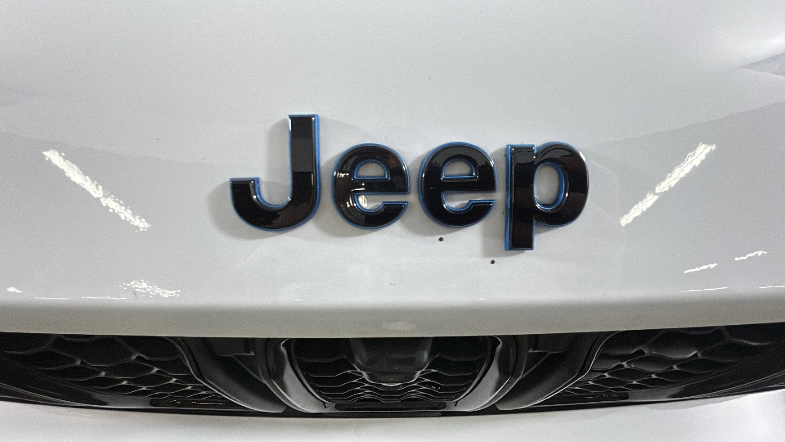 Used 2023 Jeep Grand Cherokee Trailhawk AWD/4WD image 9
