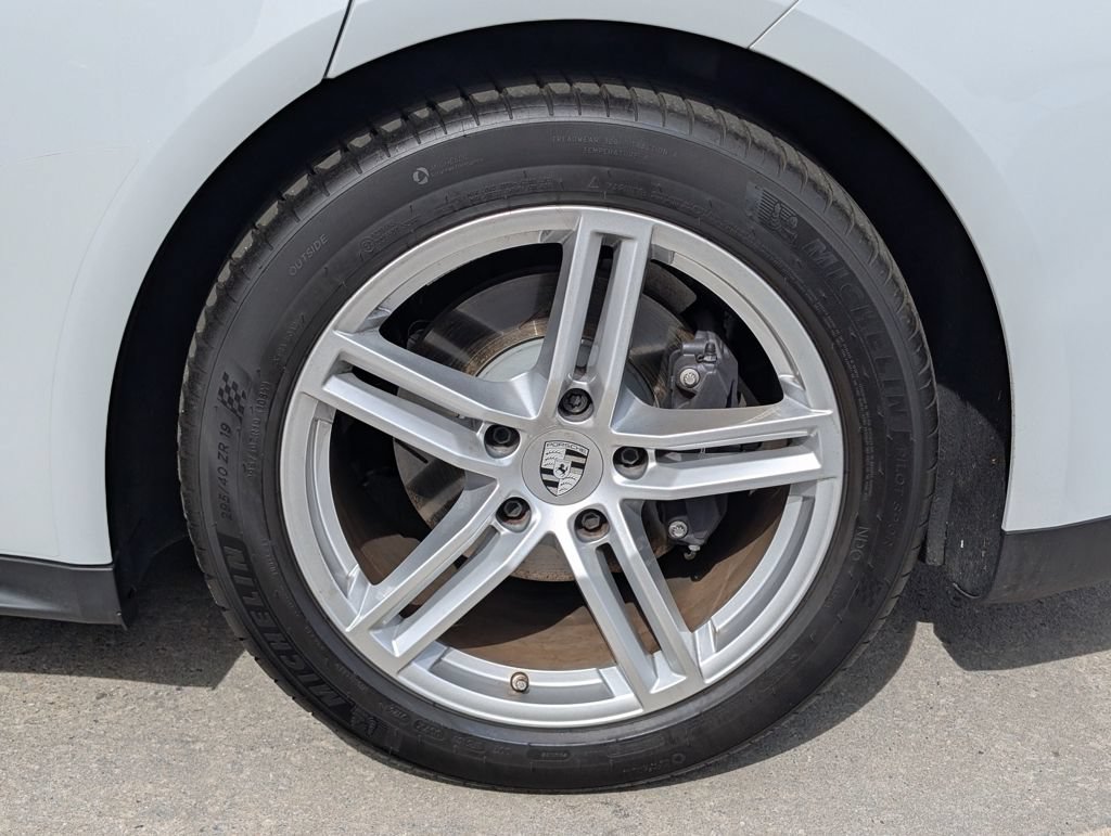 Certified 2025 Porsche Panamera RWD image 35