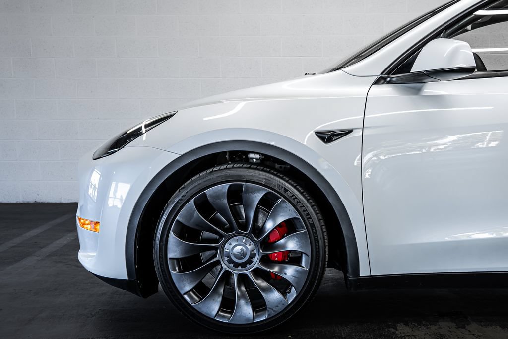Used 2023 Tesla Model Y Performance AWD/4WD image 12