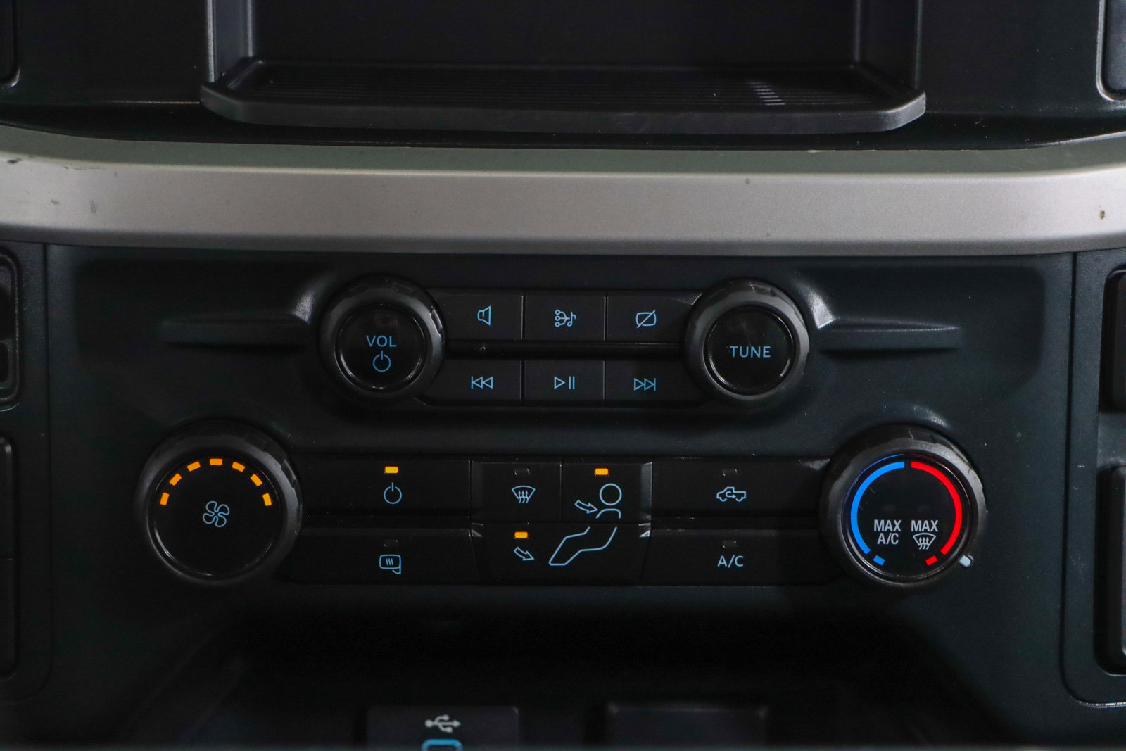 Used 2023 Ford F350 XL w/ XL Chrome Package image 20