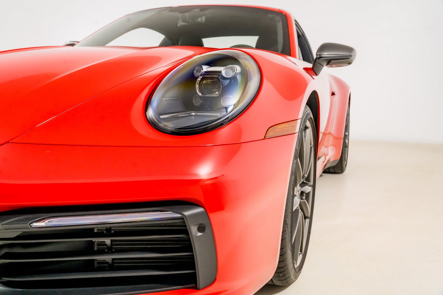 Used 2024 Porsche 911 Carrera T RWD image 39