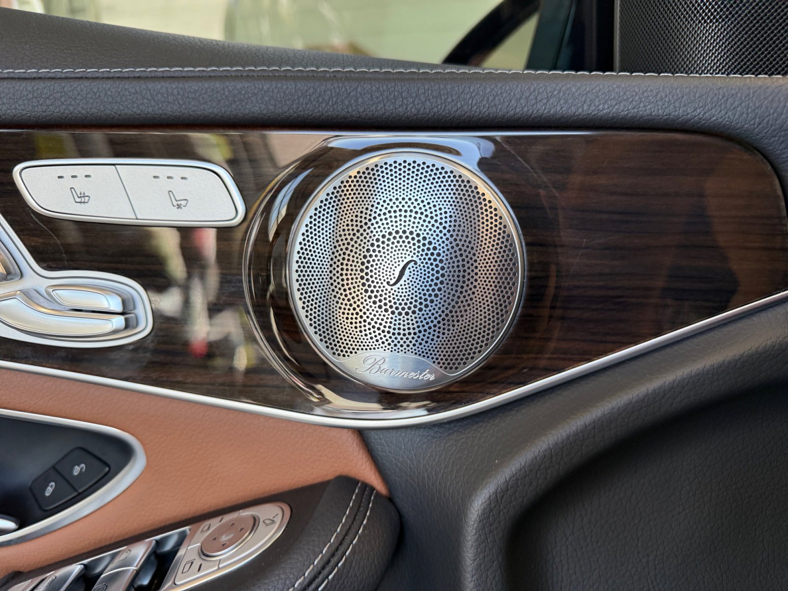 Certified 2020 Mercedes-Benz GLC 43 AMG 4MATIC image 27