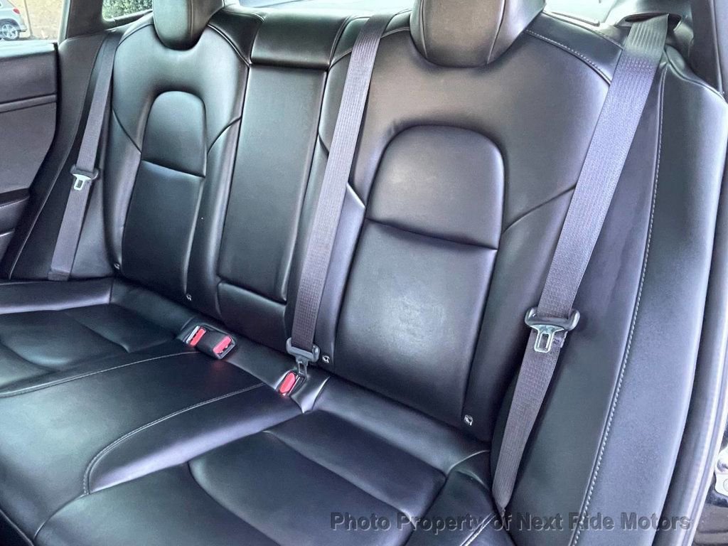 Used 2020 Tesla Model 3 Standard Range Plus RWD image 18