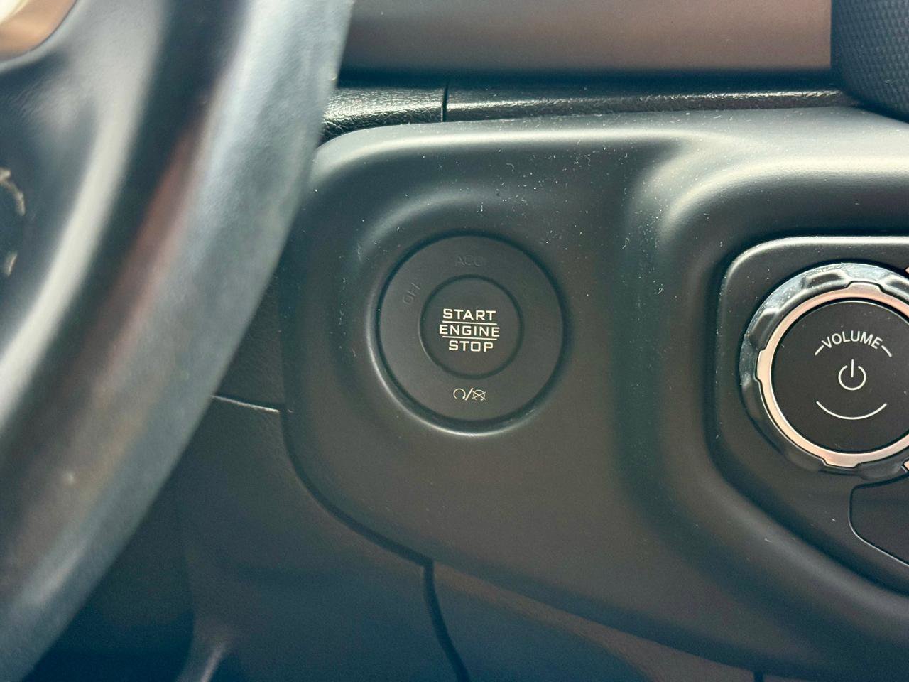 Used 2020 Jeep Wrangler Unlimited Rubicon AWD/4WD image 28