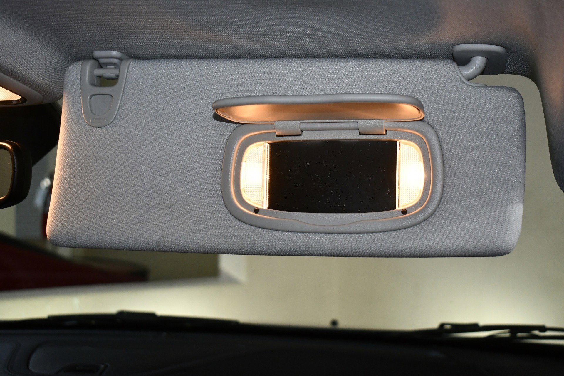 Used 2019 Jeep Cherokee Limited image 22