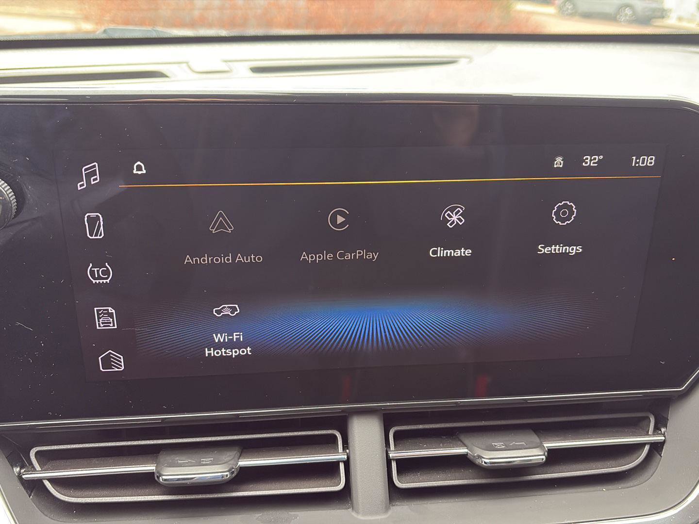 Used 2024 Chevrolet Trax LT w/ Driver Confidence Package image 19