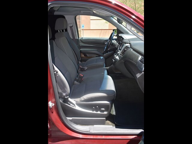Used 2017 Chevrolet Suburban LS RWD image 35