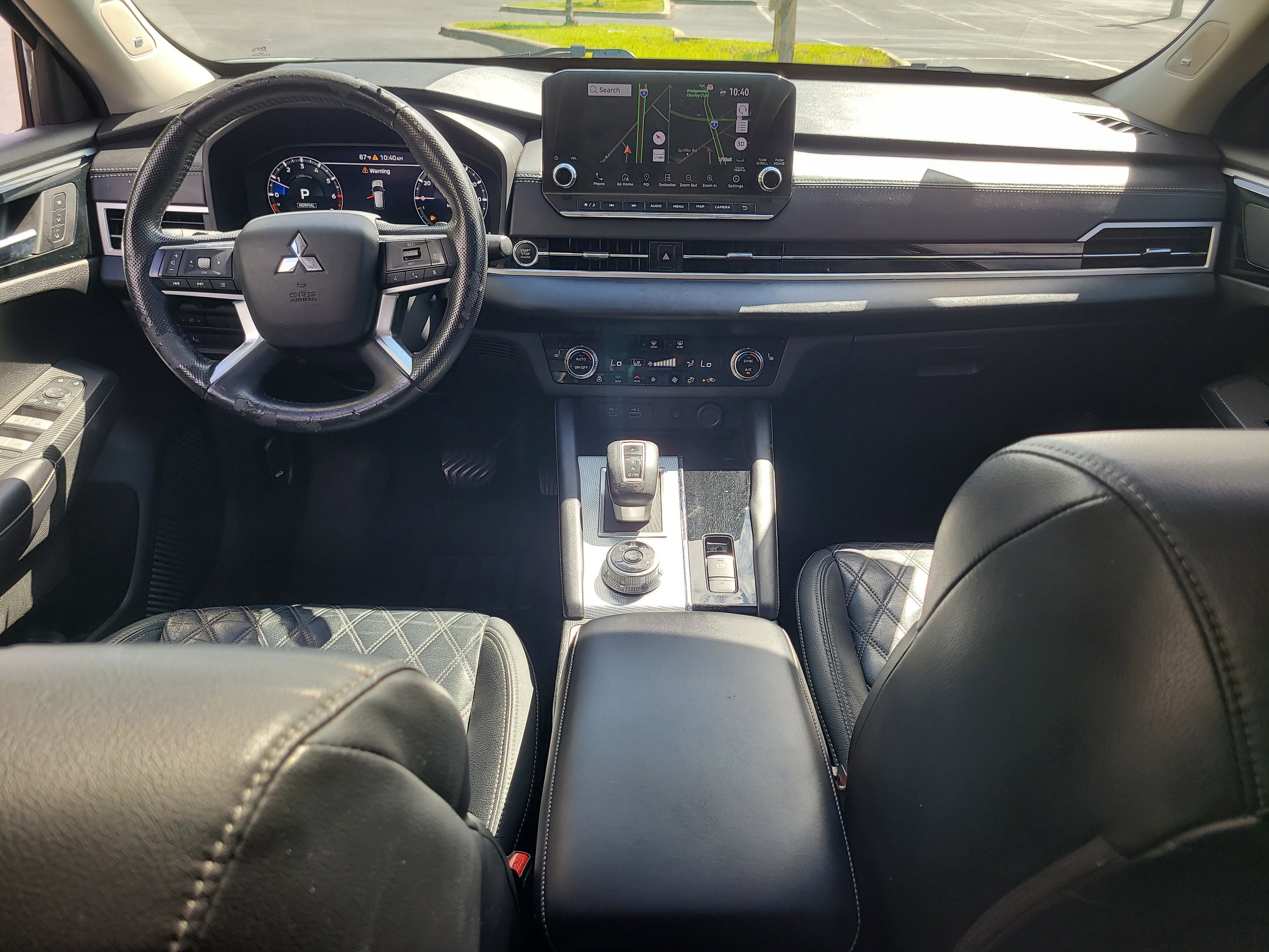 Used 2023 Mitsubishi Outlander SEL FWD image 16