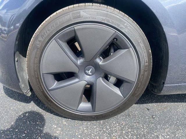 Used 2023 Tesla Model 3 Standard Range RWD image 8