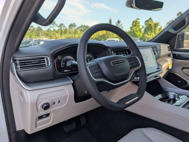 New 2026 Jeep Grand Wagoneer L 2WD image 33