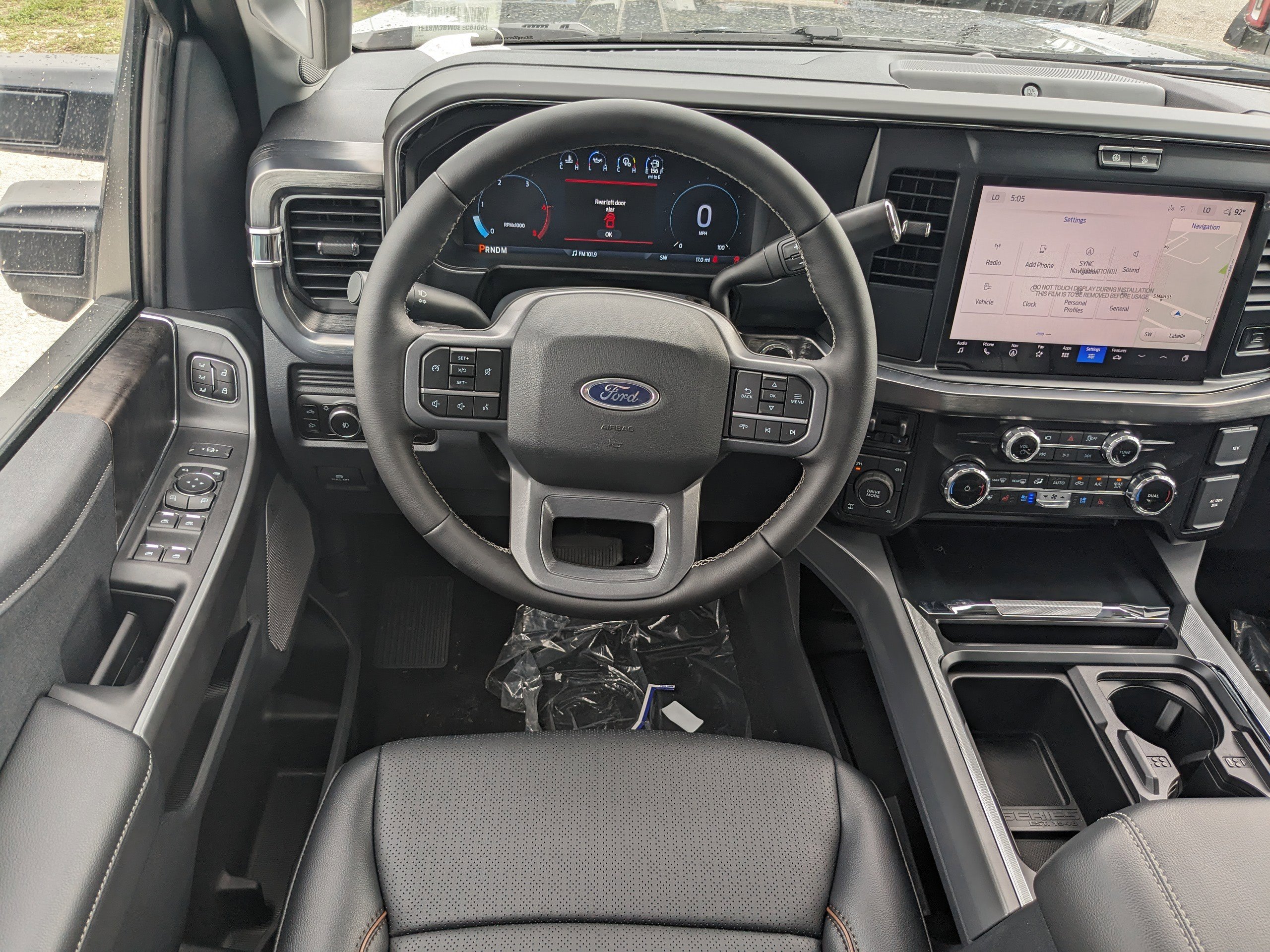 New 2025 Ford F350 Lariat w/ Black Appearance Package image 15