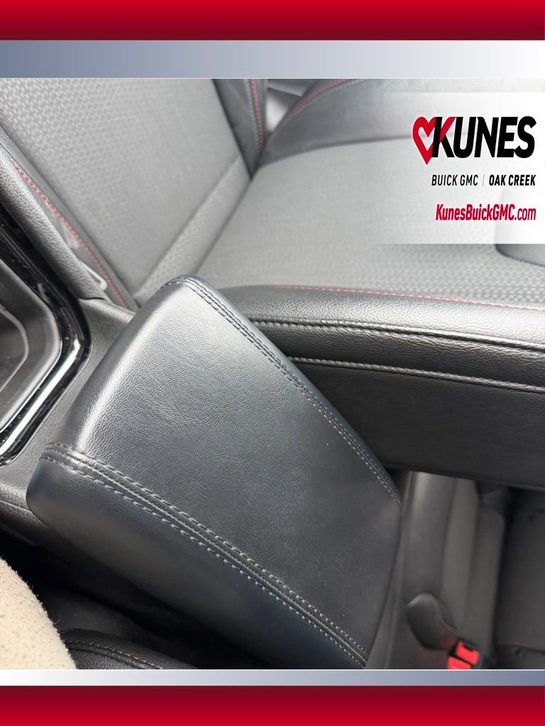 Used 2025 Jeep Compass Trailhawk AWD/4WD image 9