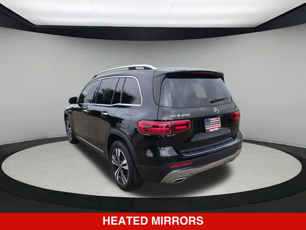 Used 2025 Mercedes-Benz GLB 250 image 4