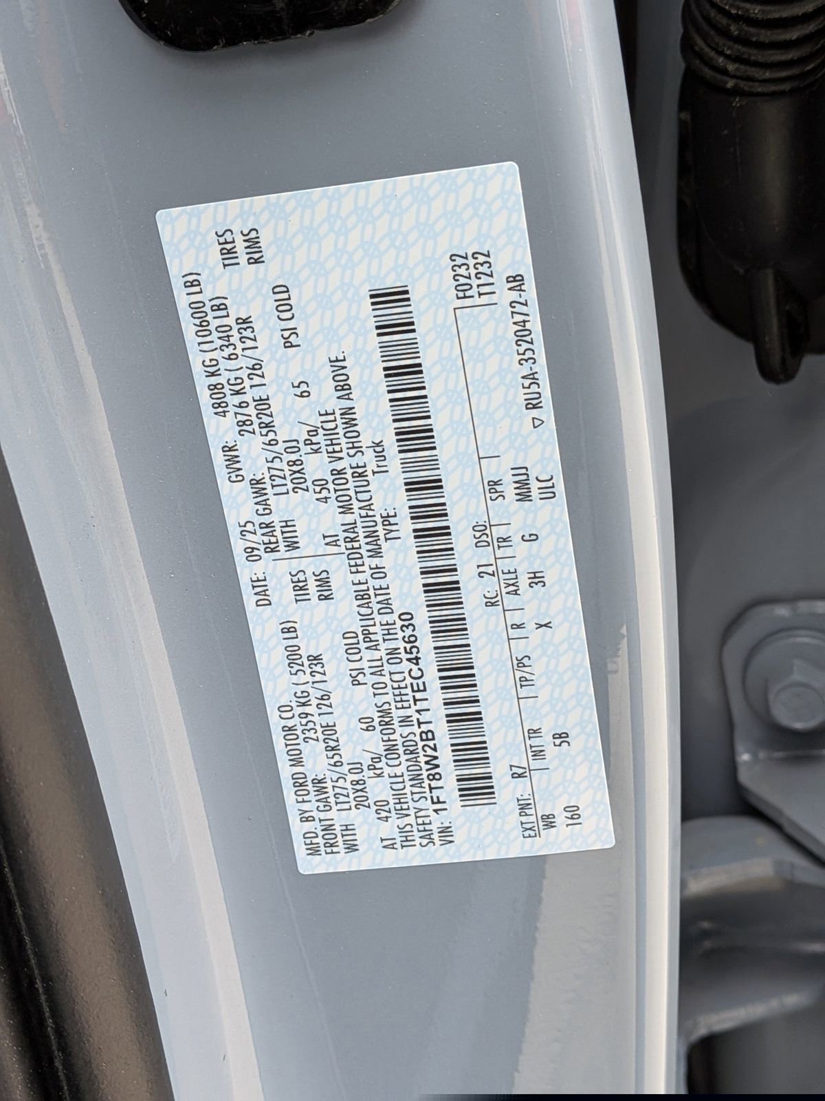 Certified 2026 Ford F250 Lariat w/ Black Appearance Package image 16