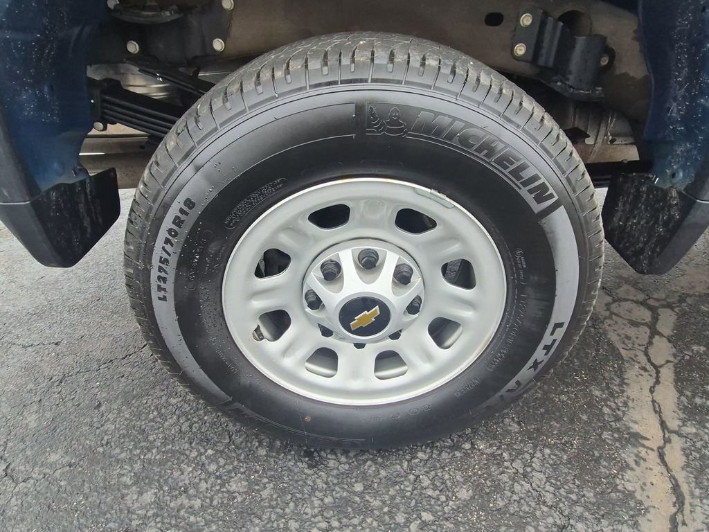 Used 2025 Chevrolet Silverado 3500 W/T image 17