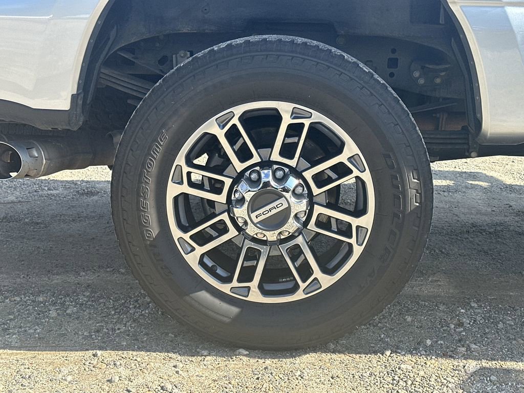 Used 2024 Ford F350 Limited w/ FX4 Off-Road Package image 18