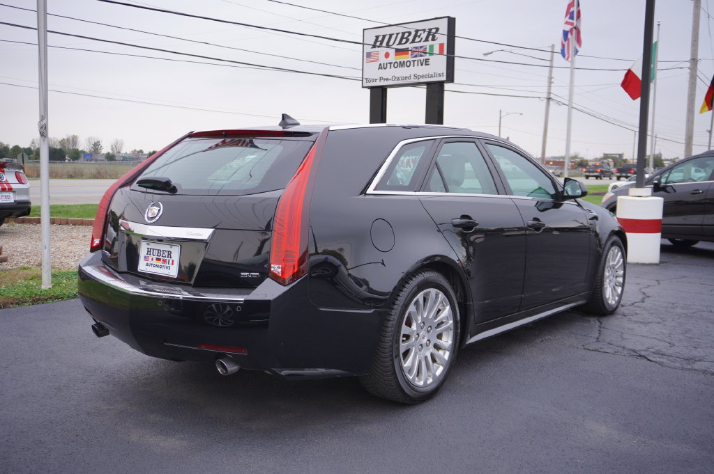Used 2010 Cadillac CTS Premium AWD/4WD image 7