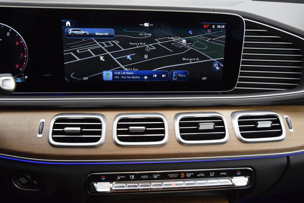 Used 2025 Mercedes-Benz GLS 450 4MATIC image 27