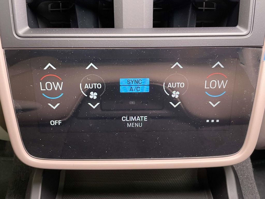 New 2025 Porsche Taycan image 24