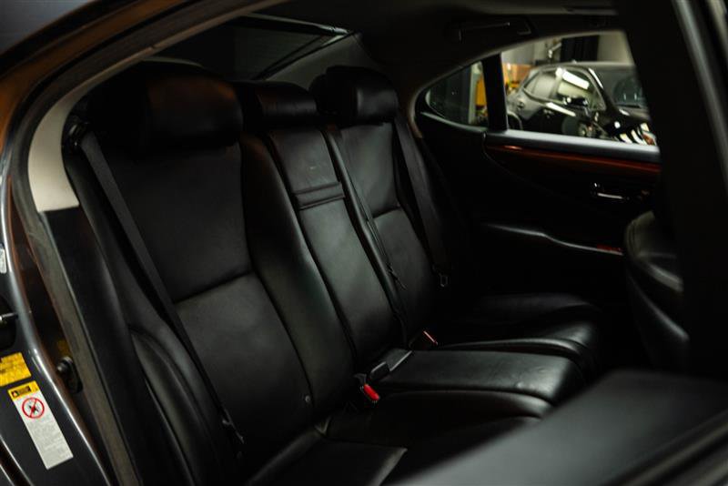 Used 2012 Lexus LS 460 AWD image 12