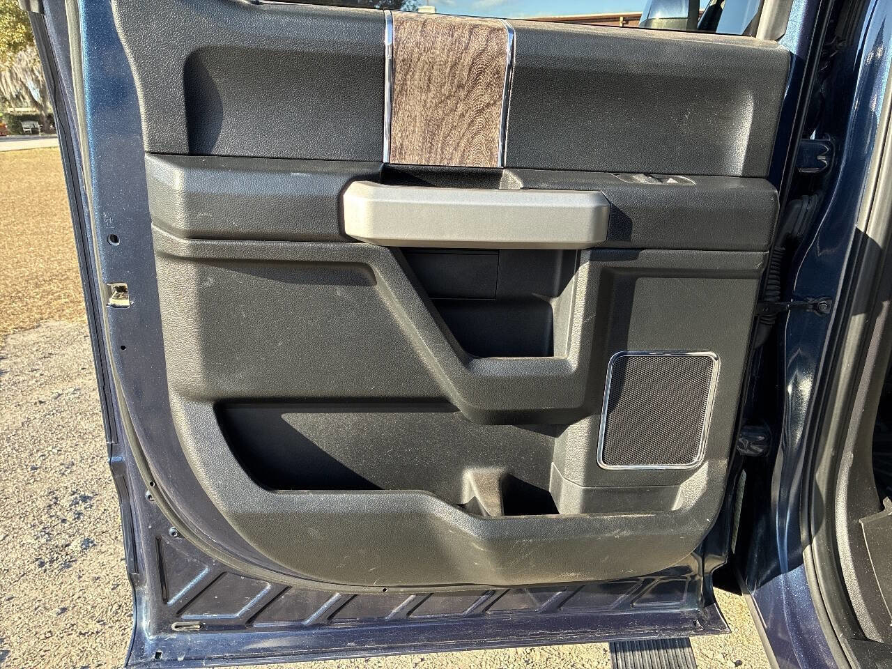 Used 2019 Ford F250 Lariat w/ Lariat Ultimate Package image 28